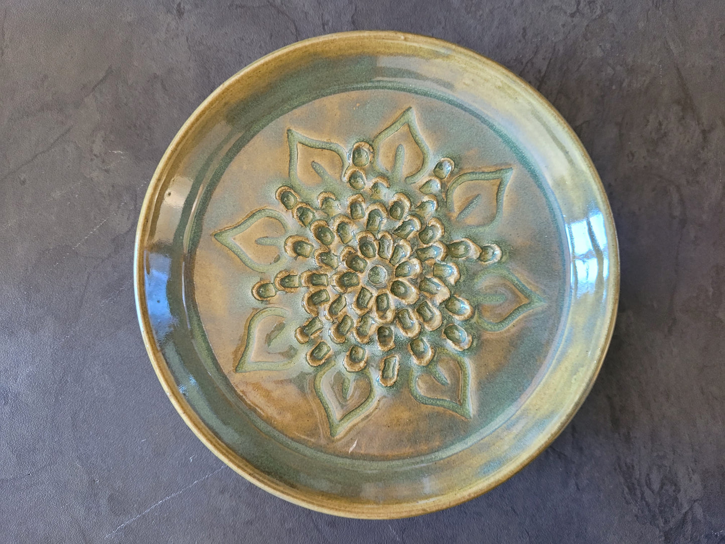 Sunflower Ceramic Grating Plate