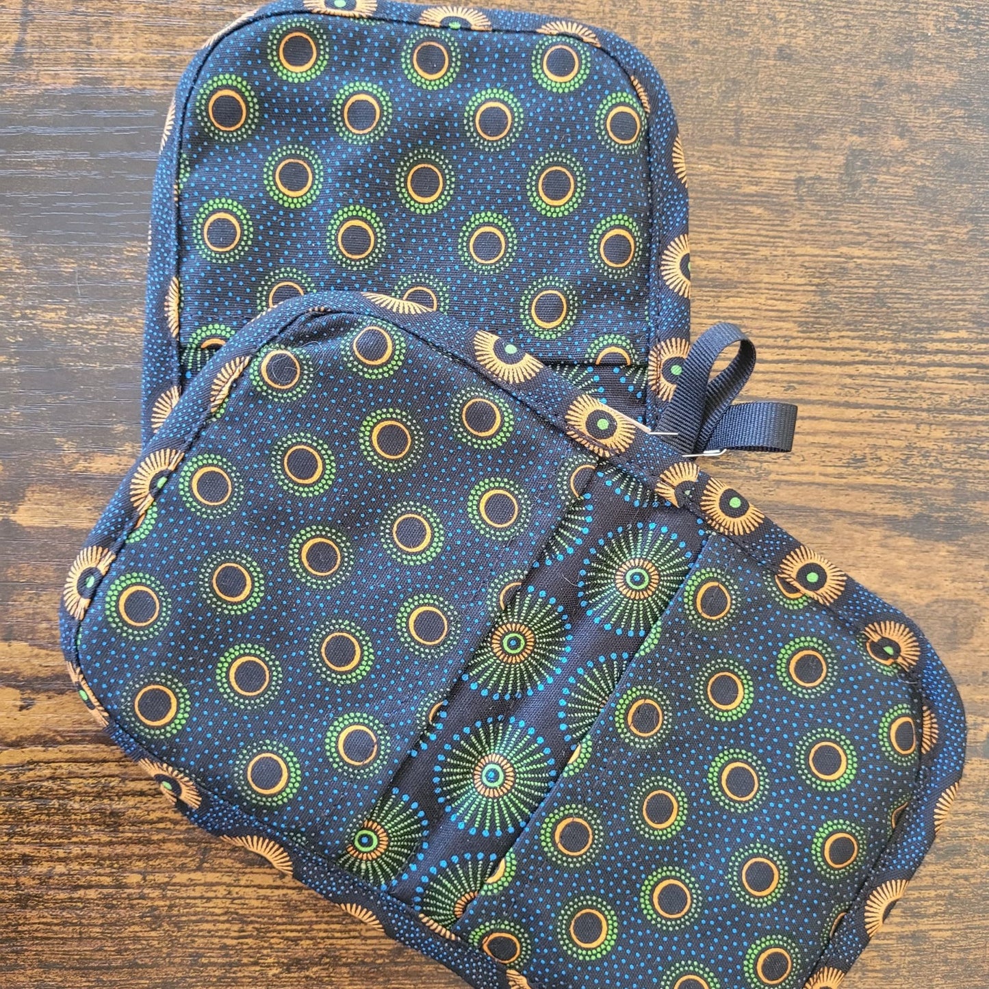 Authentic Shweshwe Pot Pinchers | The Indigo Grip