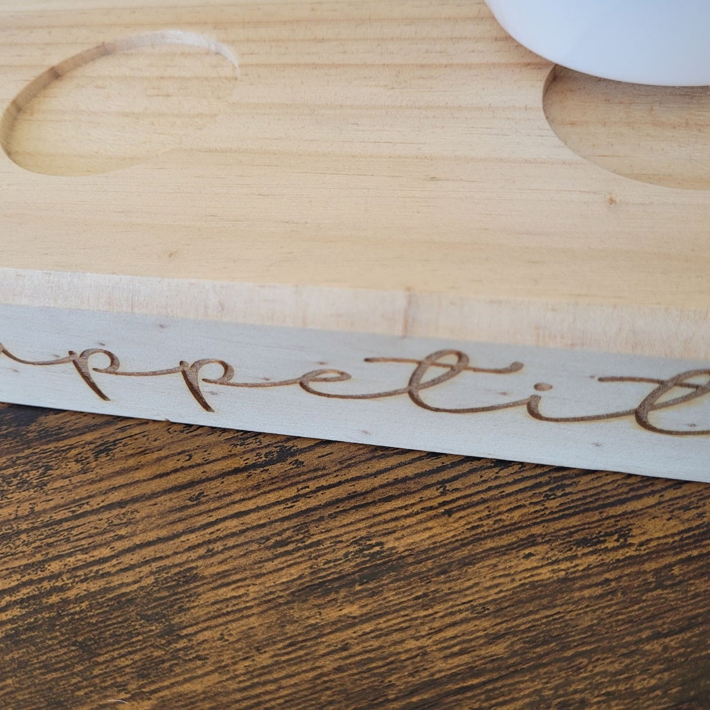 Earth & Artisan Engraved Wooden Serving Block with Bowls and Spoons – Bon Appétit Trio